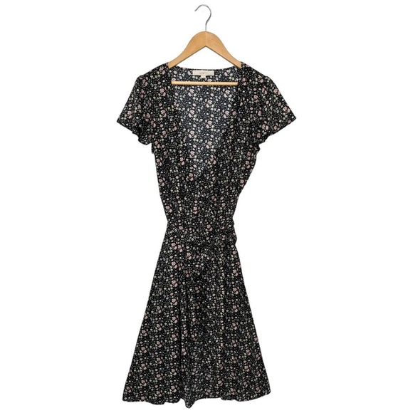 LOFT Dresses & Skirts - The Loft Womens Size 8 Wrap Dress Ditsy Floral Flutter Sleeves Fit Flare Black